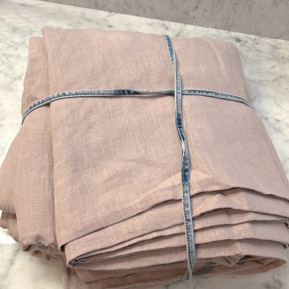MagicLinen Duvet Cover | Urban Outfitters Urban Outfitters x MagicLinen Linen Duvet Cover Size Queen NWT